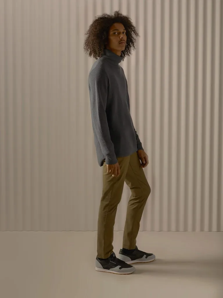 State Concepts — charcoal turtleneck