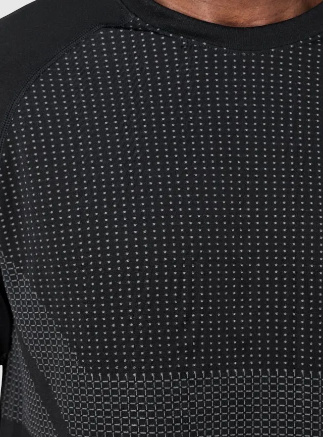 Aviate — Santoni Circular Knit, Body-mapped breathability