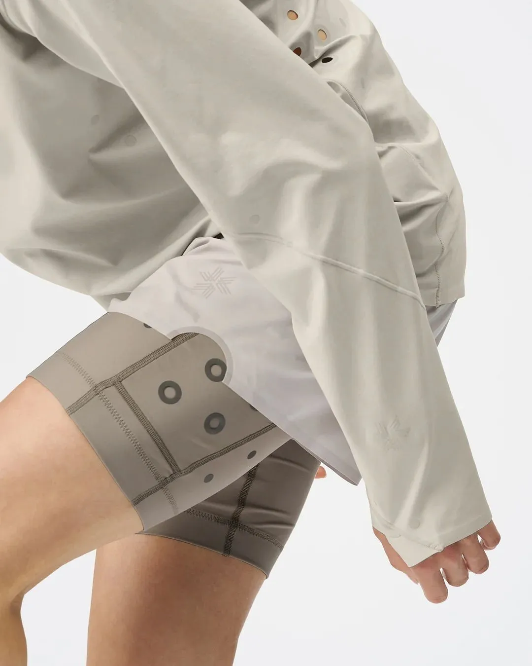 FWD — vision reference, perforated breathability in motion